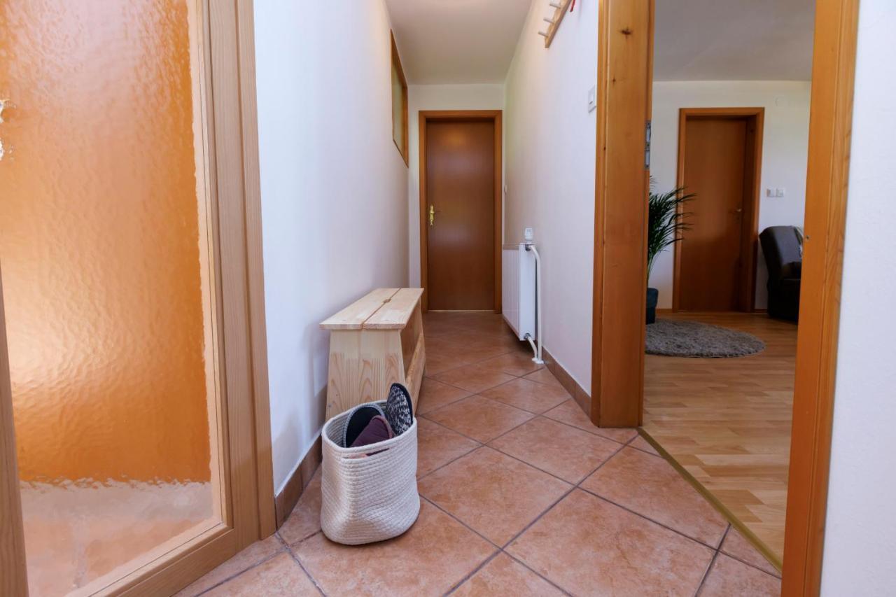 Apartmaji Pr' Brdarju Apartment Бохин Екстериор снимка