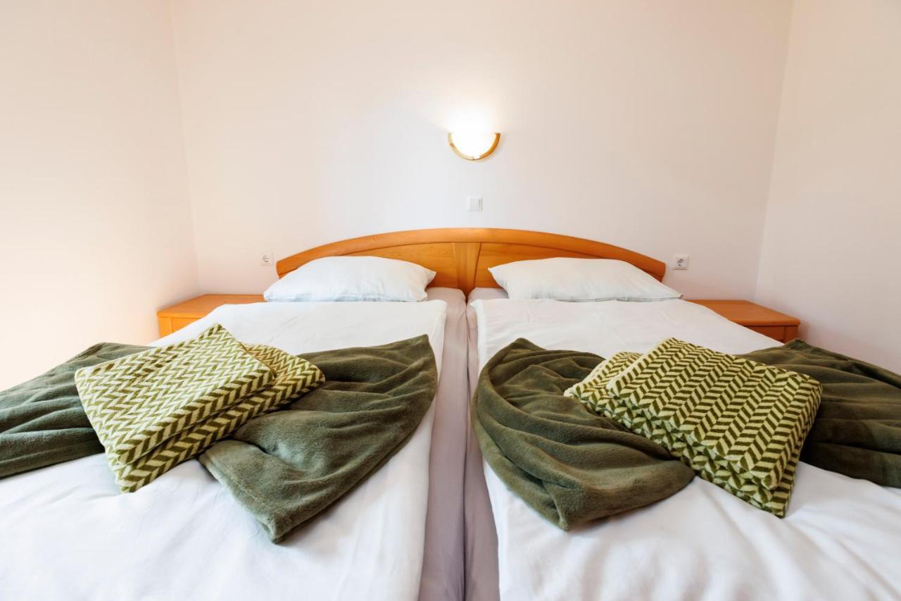 Apartmaji Pr' Brdarju Apartment Бохин Екстериор снимка