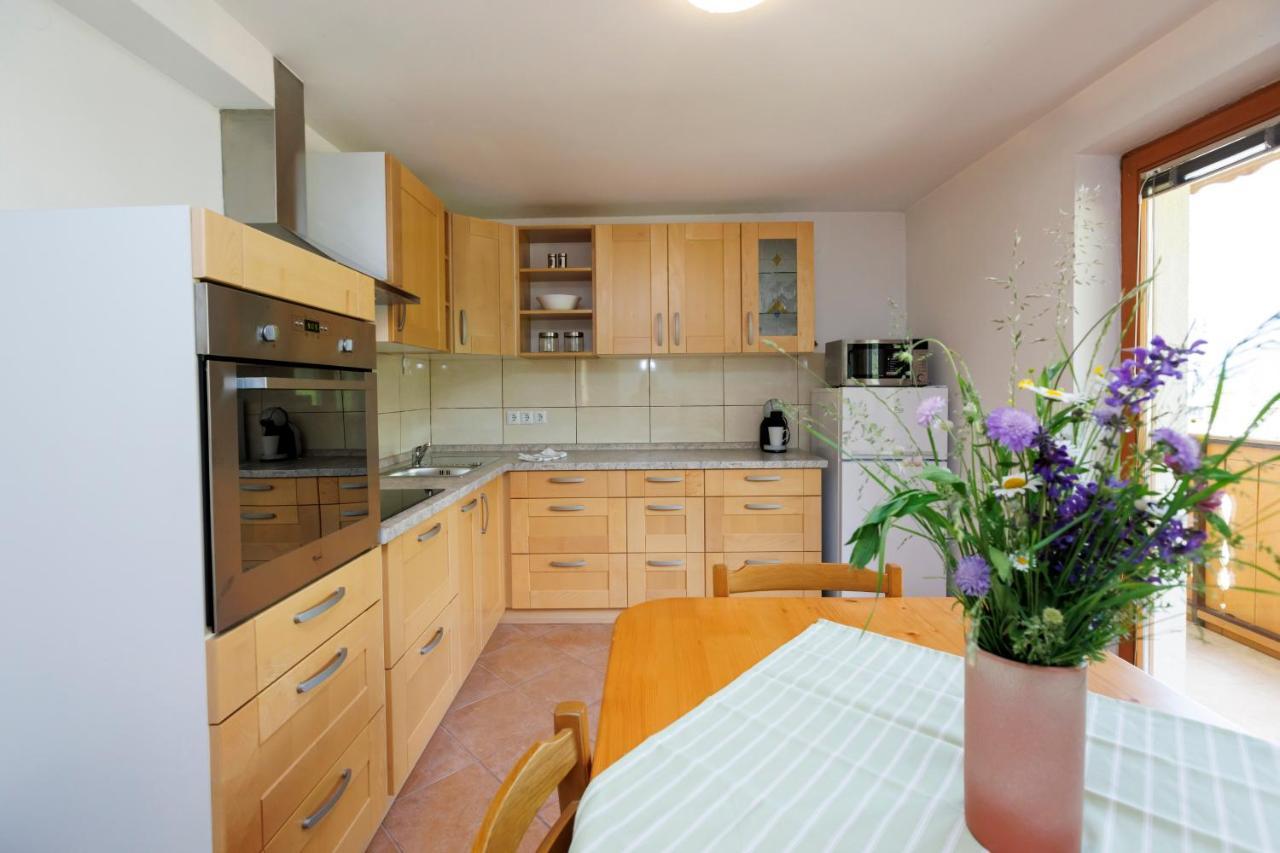 Apartmaji Pr' Brdarju Apartment Бохин Екстериор снимка